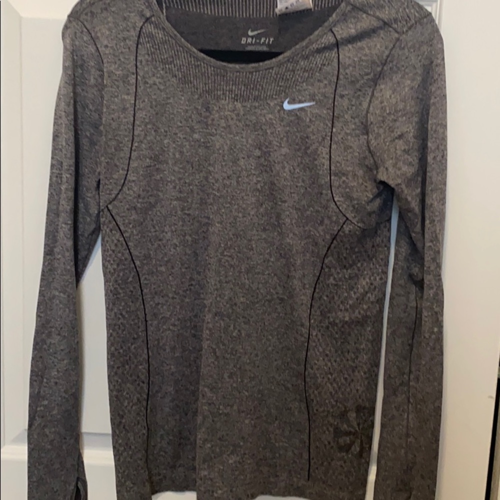 Grey Nike dry fit long sleeve